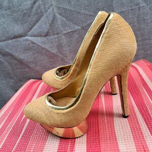 L.A.M.B. BEIGE & GOLD FUR & LEATHER "NIKKO" PLATFORM STILETTO HEELS (6.5 M)